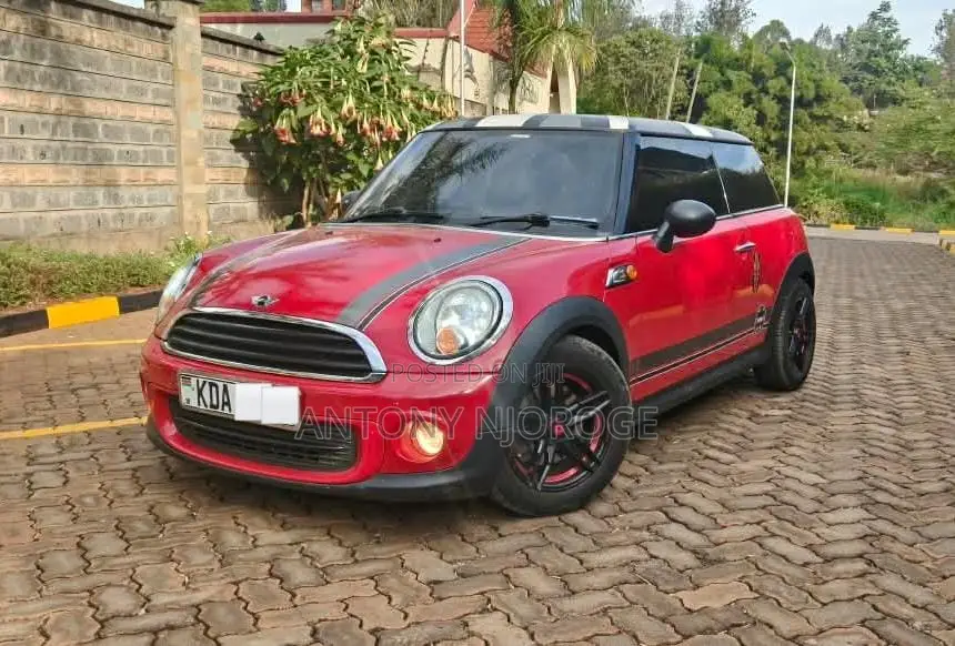 Mini Cooper 2013 Red