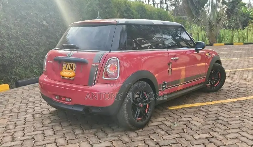 Mini Cooper 2013 Red