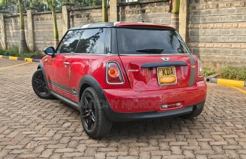 Mini Cooper 2013 Red