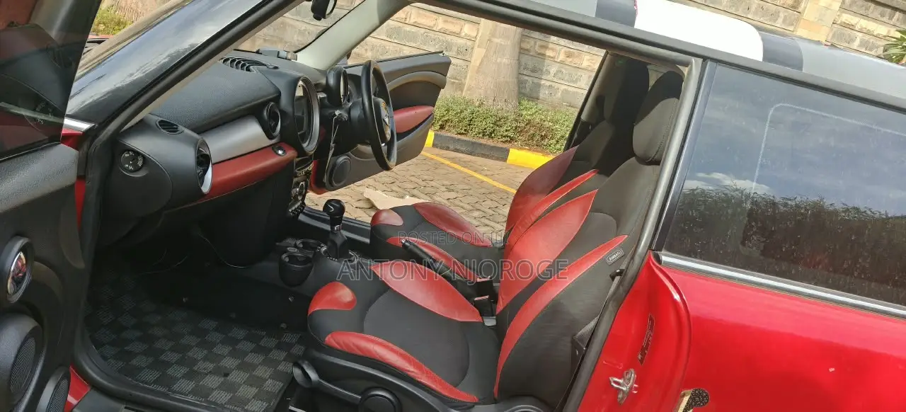 Mini Cooper 2013 Red