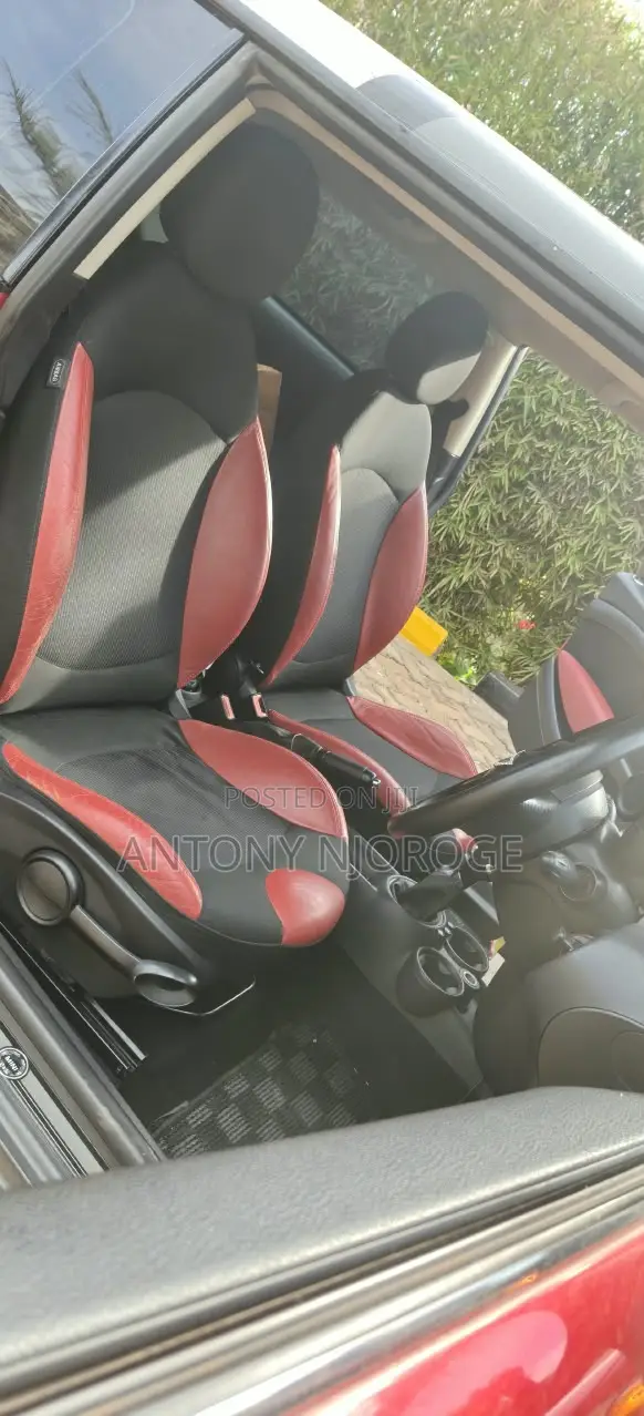 Mini Cooper 2013 Red