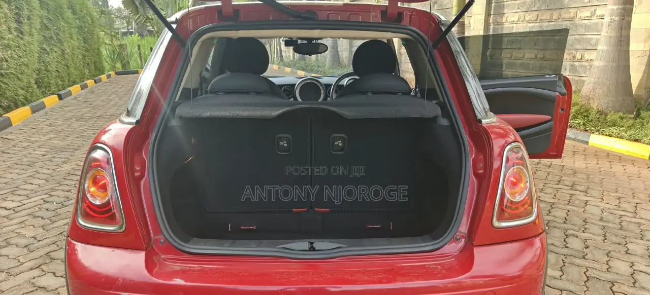 Mini Cooper 2013 Red