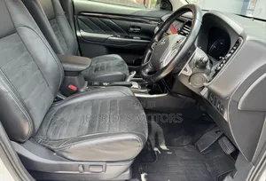 Mitsubishi Outlander 2016 Ivory