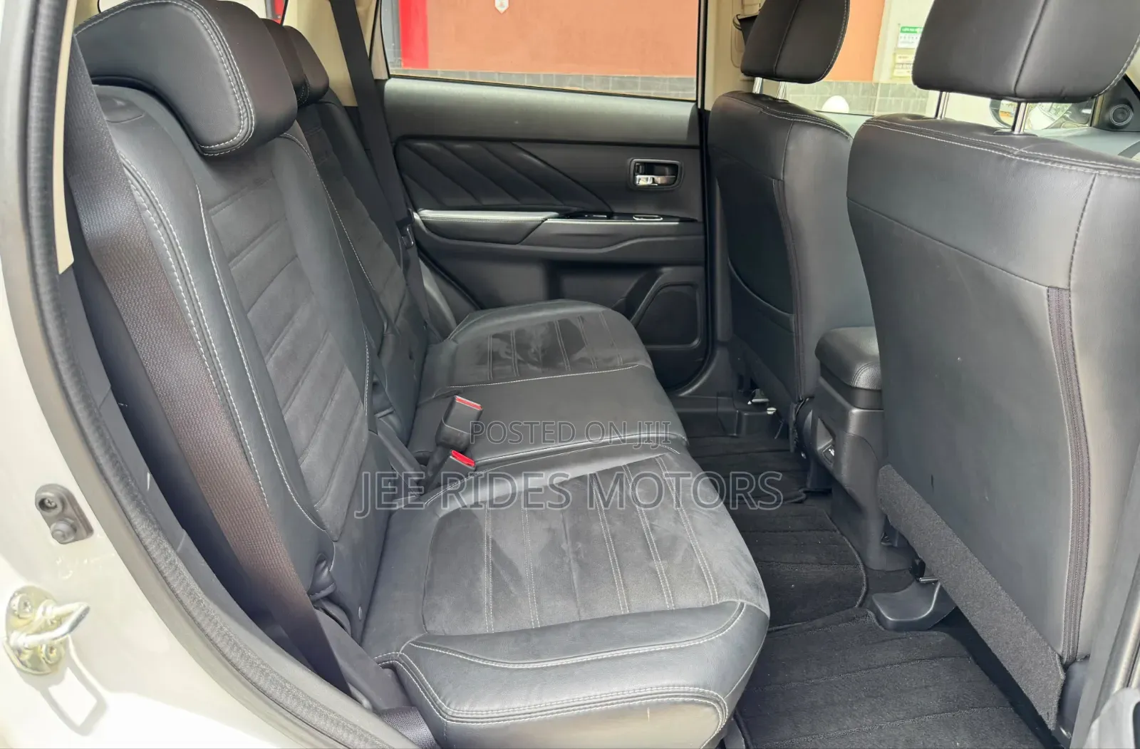 Mitsubishi Outlander 2016 Ivory