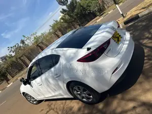 Mazda Axela 2015 White