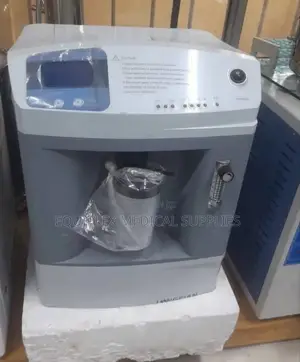 5 Liters / Minute 5l Oxygen Concentrator (93 Percent Purity)