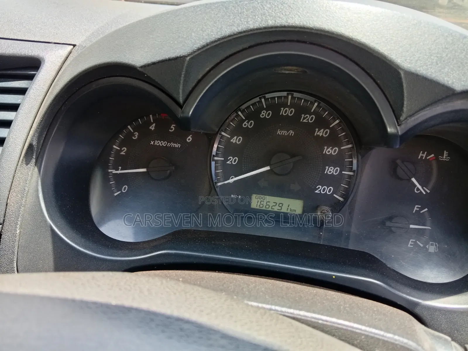 Toyota Hilux 2015 Gold