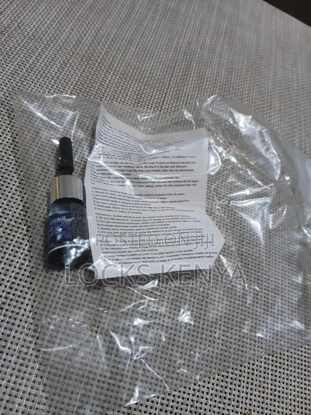 Phohe Screen Repair Glue - main view