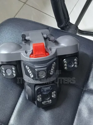 Triple Lens 4G Outdoor Security Camera With Remote Monitoring