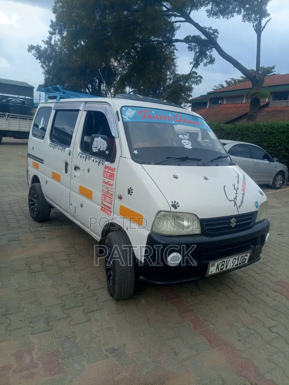 Suzuki Maruti 2010 White