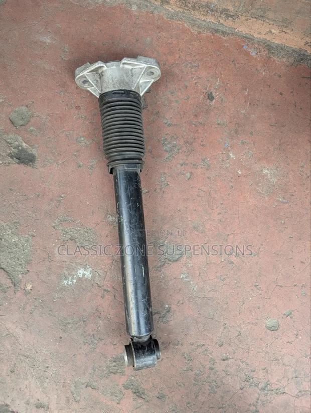 Mercedes Benz GLE Back Shocks Absorber. - thumbnail 2