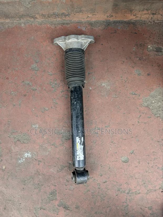 Mercedes Benz GLE Back Shocks Absorber. - thumbnail 5