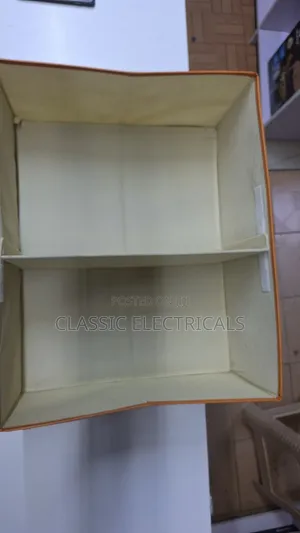 Wadrobe Organizer With Partition