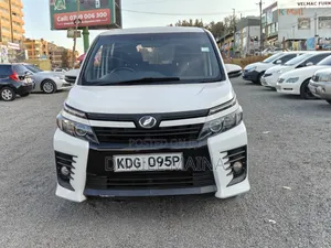 Toyota Voxy 2015 White