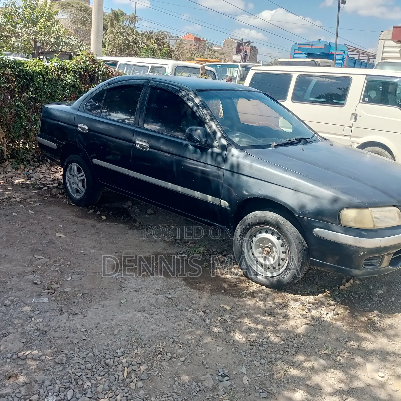 Nissan FB15 2004 Blue