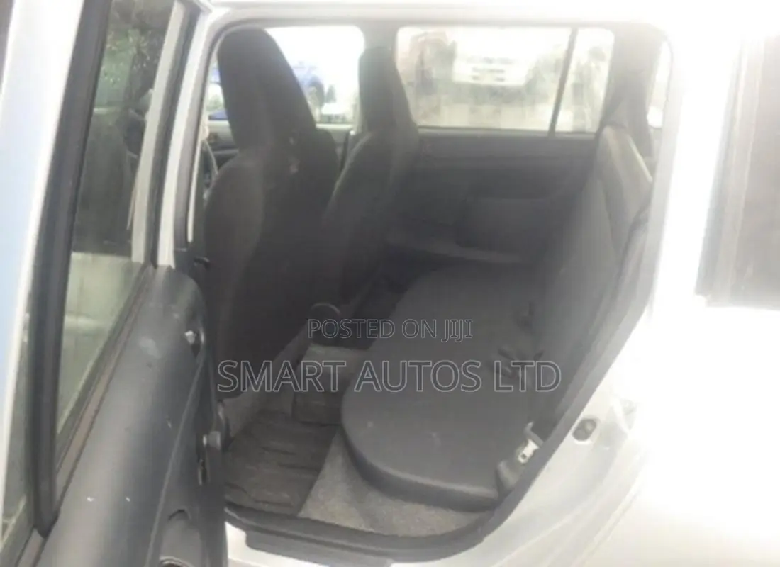 Toyota Probox 1.3 DX 2WD 2021 Silver