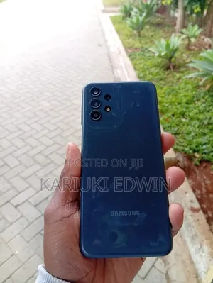 Samsung Galaxy A13 (SM-A137) 128 GB Blue