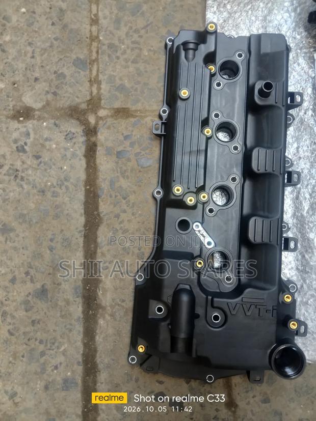 Engine Top Cover for 2tr/1 Tr Available - main view