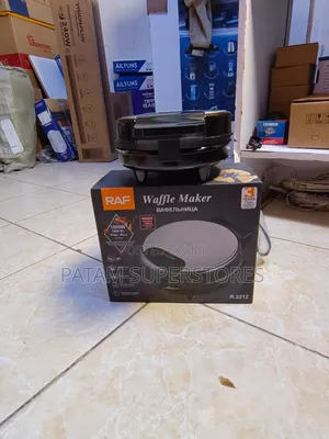 Raf Waffle Maker R/2212