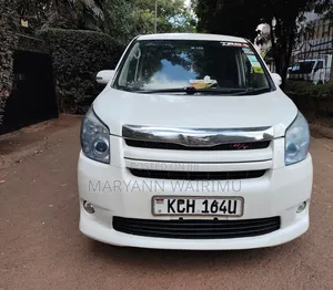 Toyota Noah 2009 White