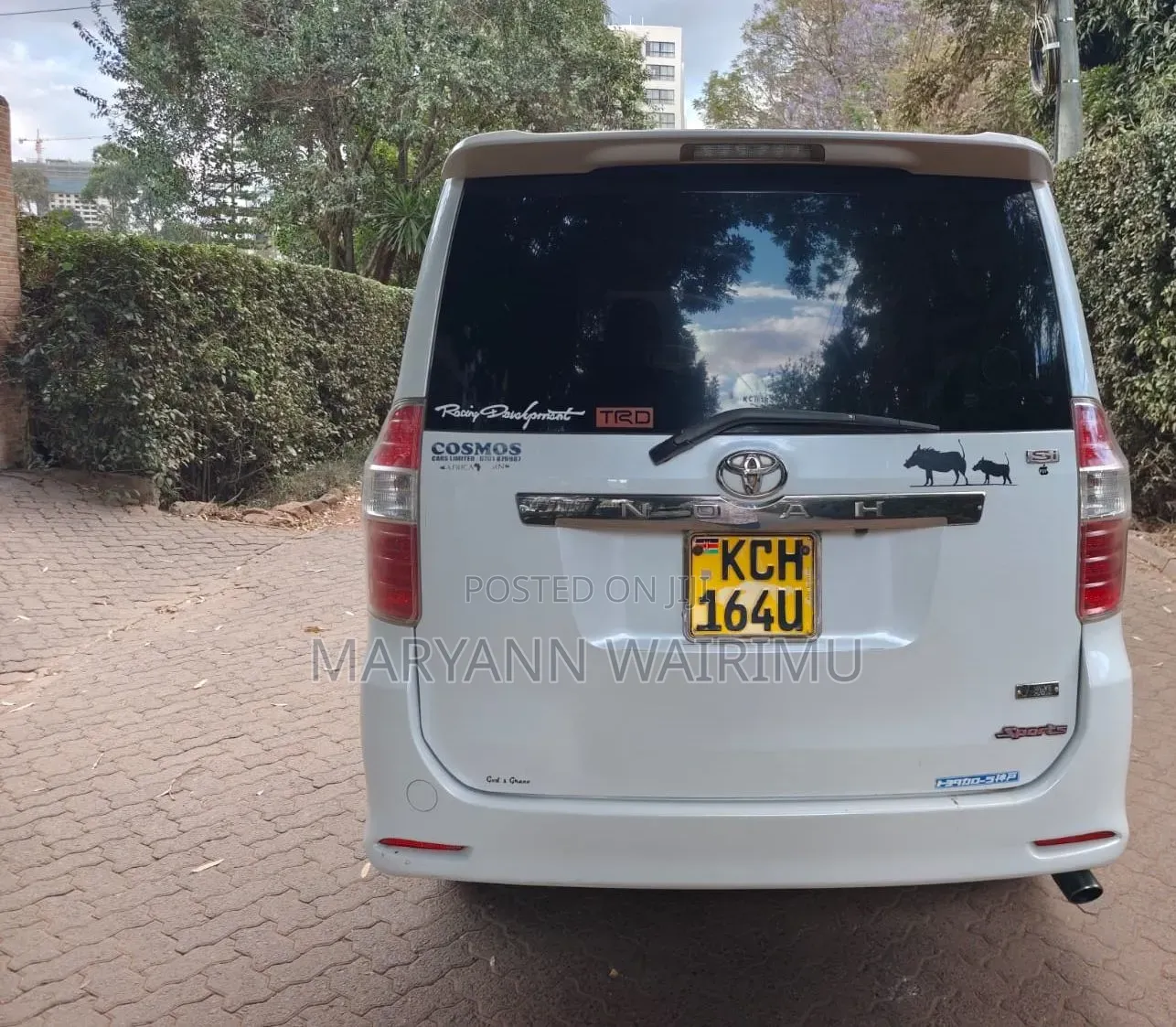 Toyota Noah 2009 White