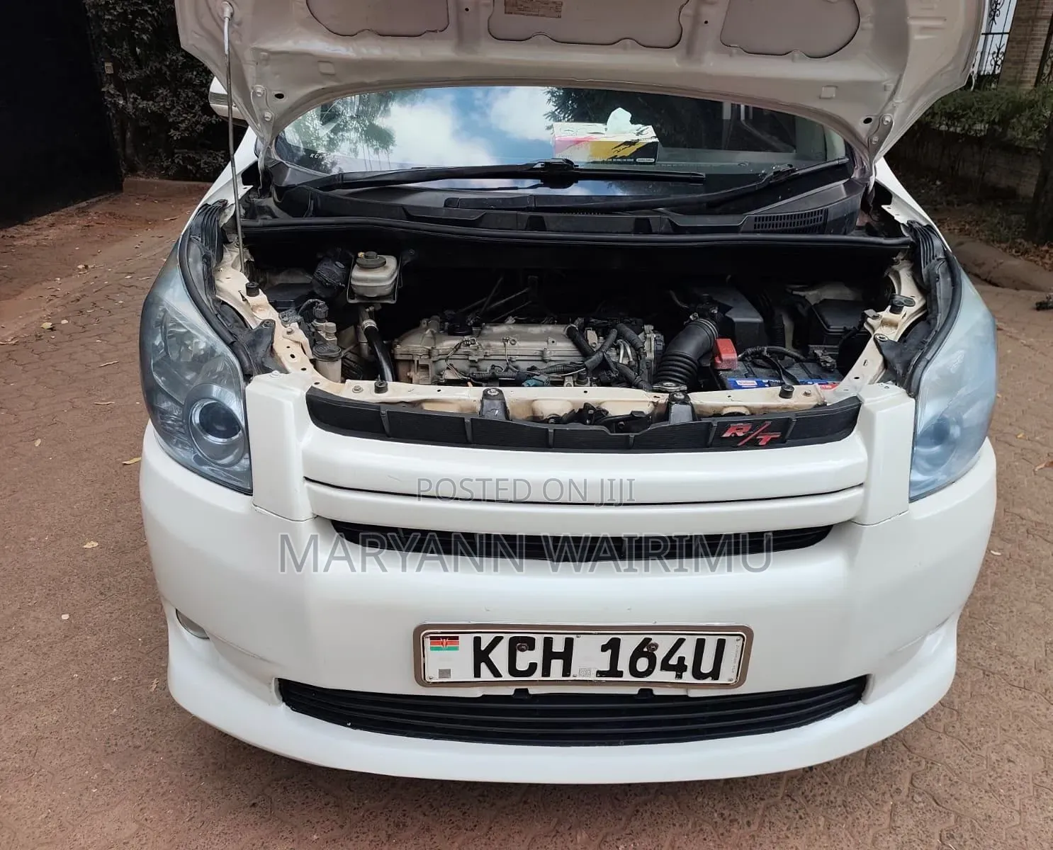 Toyota Noah 2009 White