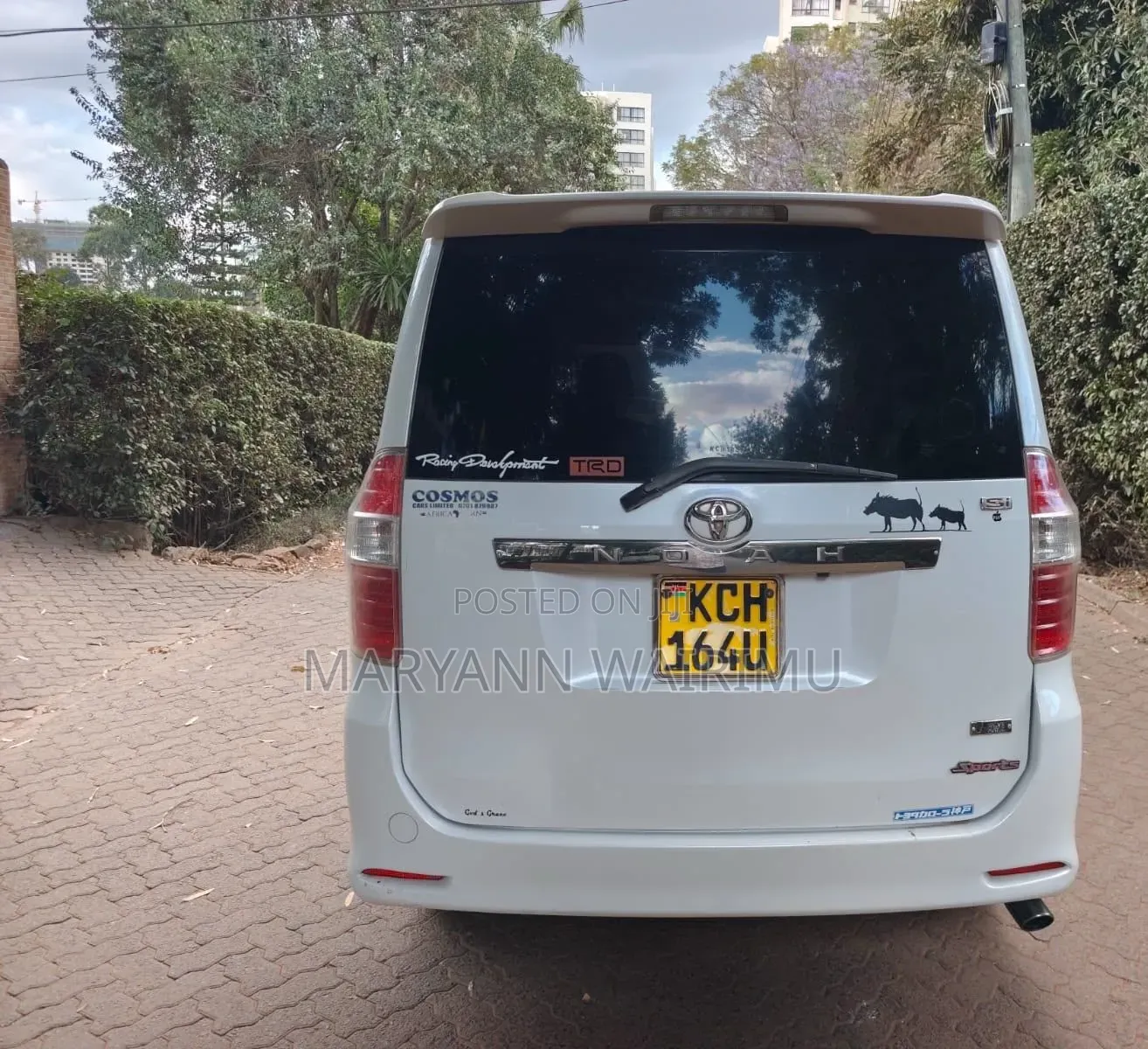 Toyota Noah 2009 White