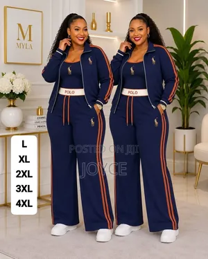 Tracksuit With a Crop Top
