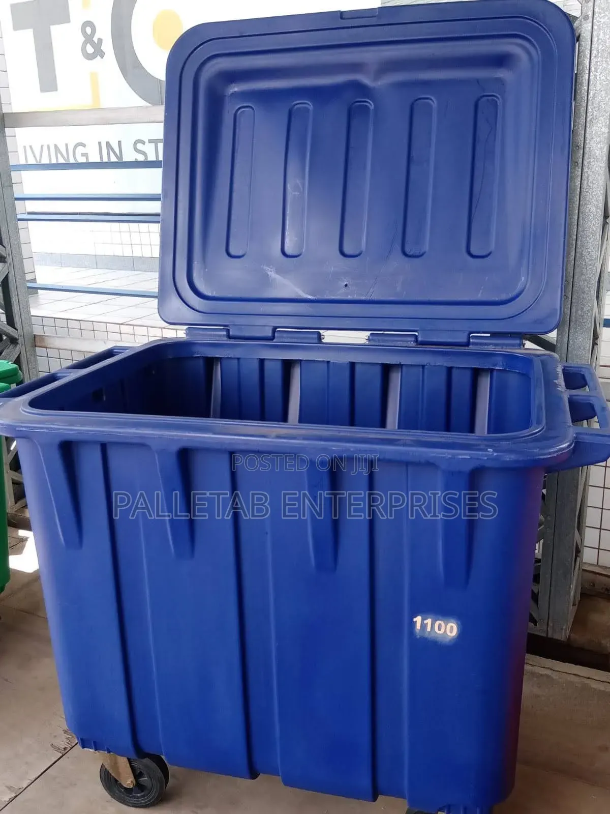 1100L Heavy Duty Waste Bin
