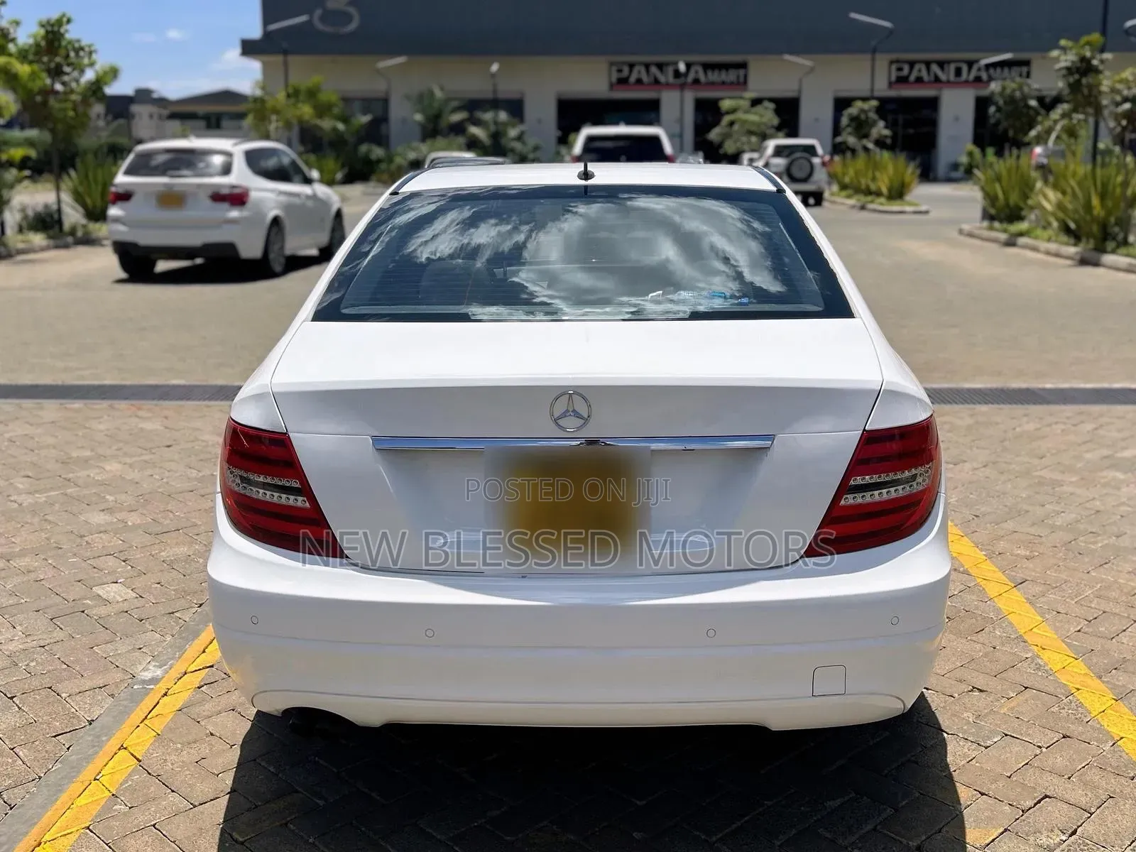 Mercedes-Benz C200 2012 White
