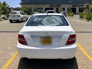 Mercedes-Benz C200 2012 White