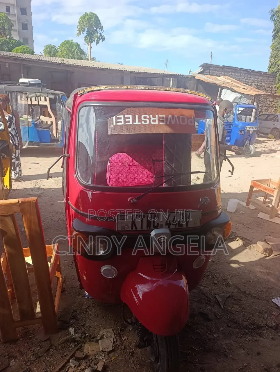 Piaggio 2024 Red