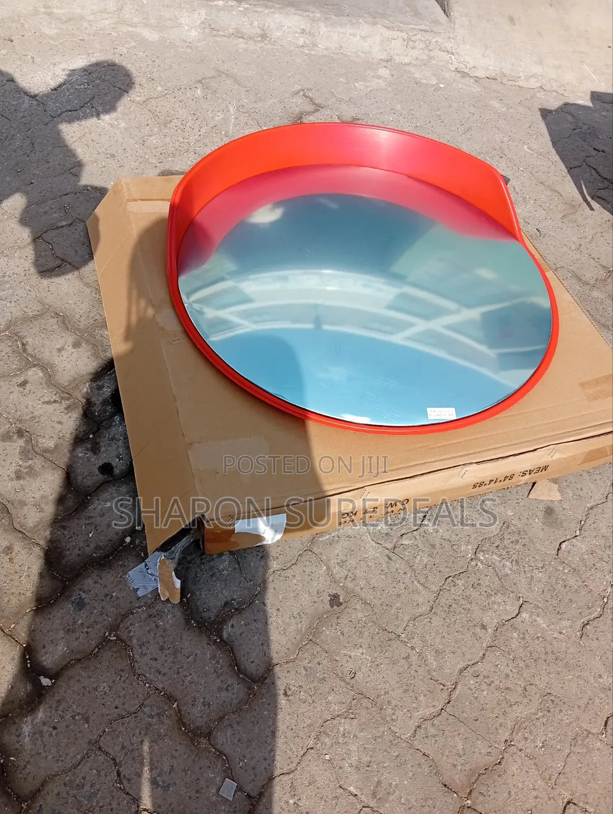 Convex Mirror