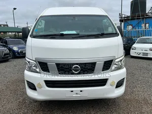 Nissan Caravan (Urvan) 2017 White