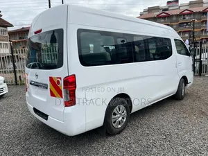 Nissan Caravan (Urvan) 2017 White