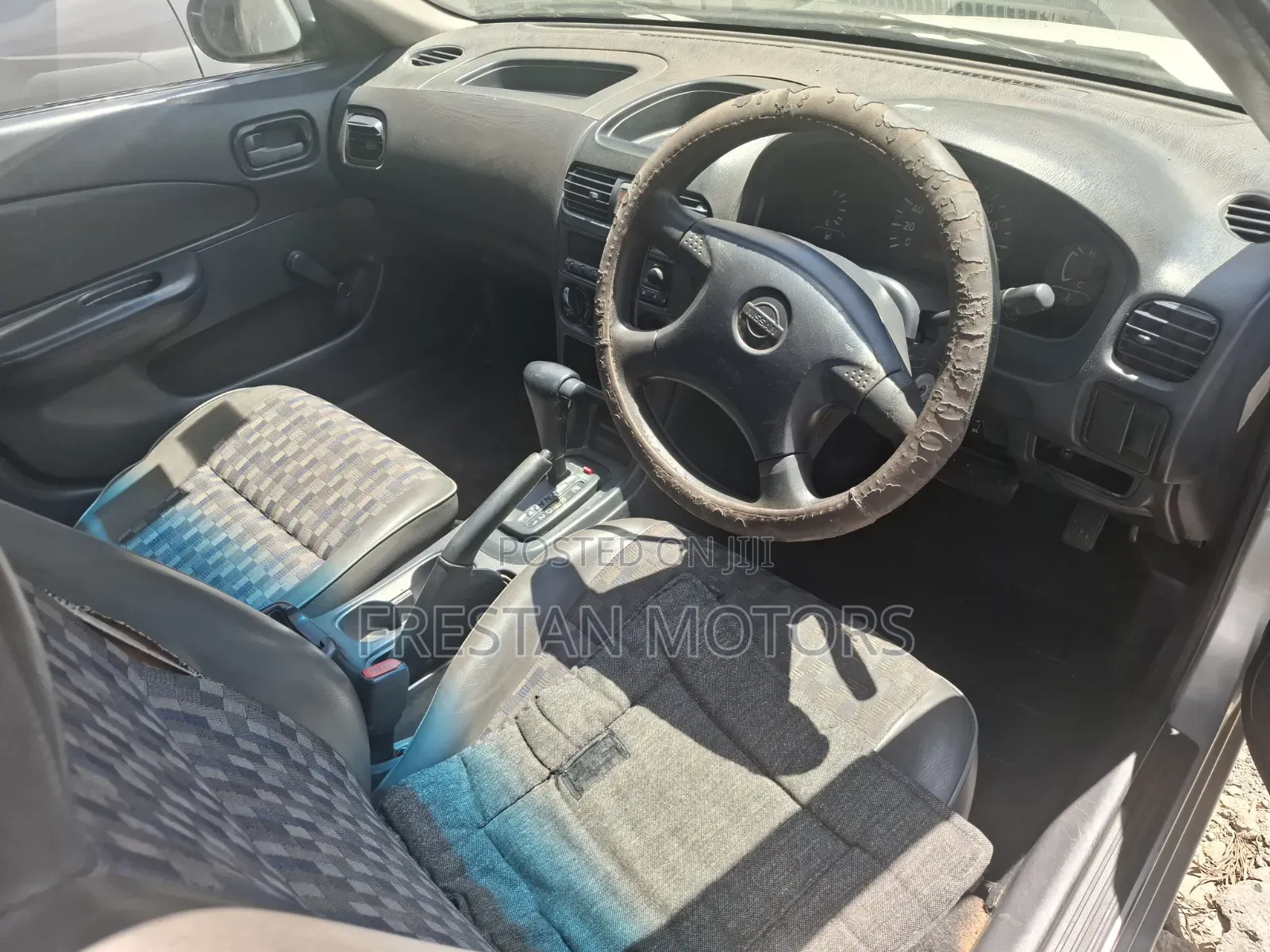 Nissan Wingroad 2002 Silver