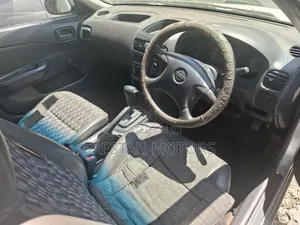Nissan Wingroad 2002 Silver