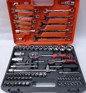 Long Lasting and Long Service Life 82 Piece Commercial Socket Wrench