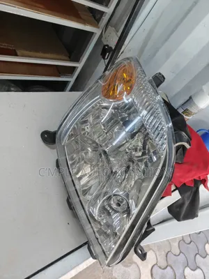 Toyota IST Headlight 2005 Model