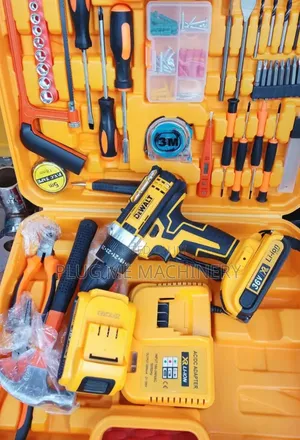 Commercial Dewalt Cordless Drill Set / New Drill Set With Accessories