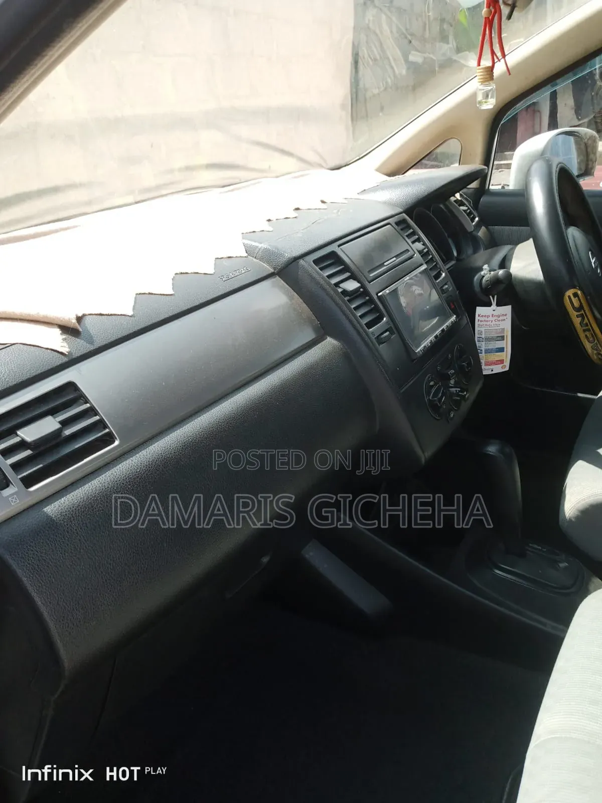 Nissan Tiida 2010 White