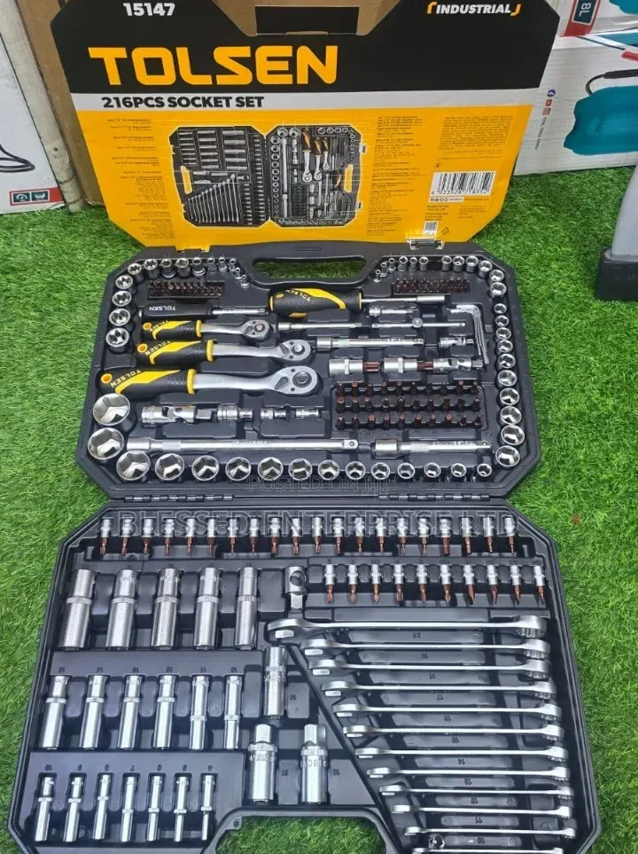216 Piece Tolsen Heavy Duty Socket Wrench Machine