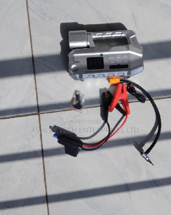 3-in-1 Digital Jump Starter, Compressor & LED Flashlight - thumbnail 2