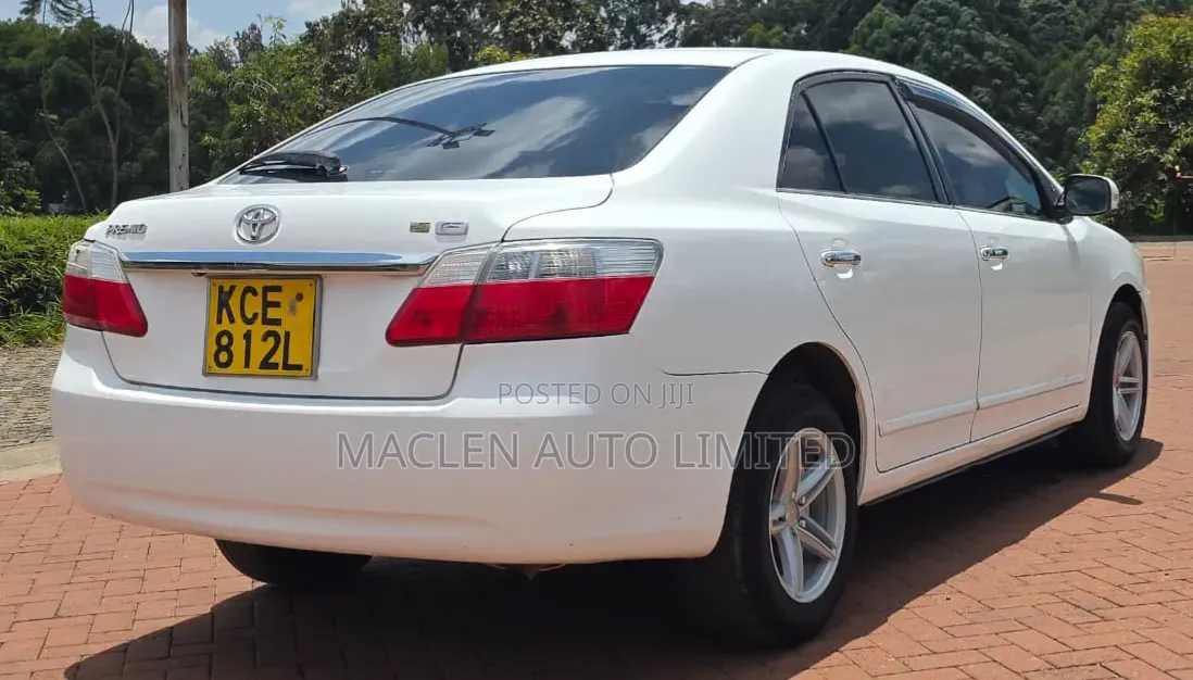 Toyota Premio 2009 White