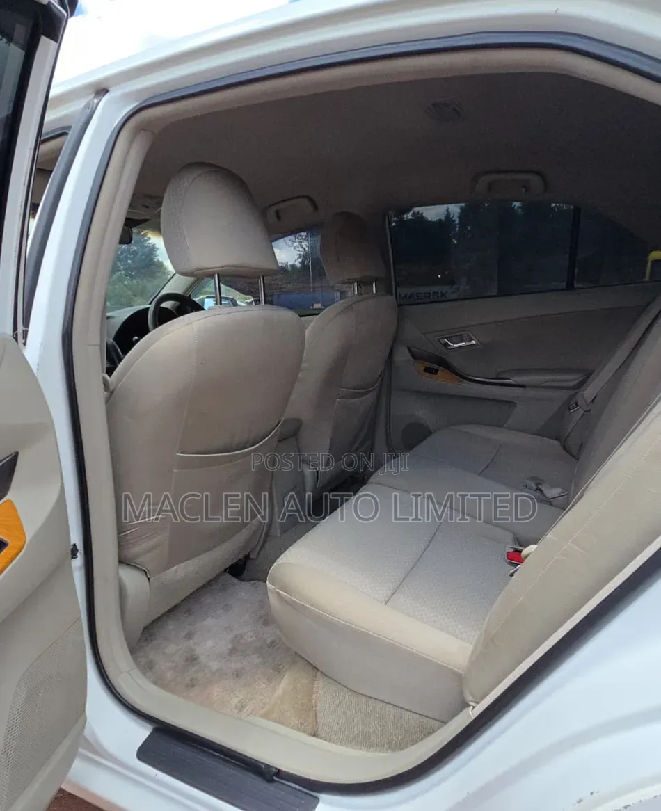 Toyota Premio 2009 White