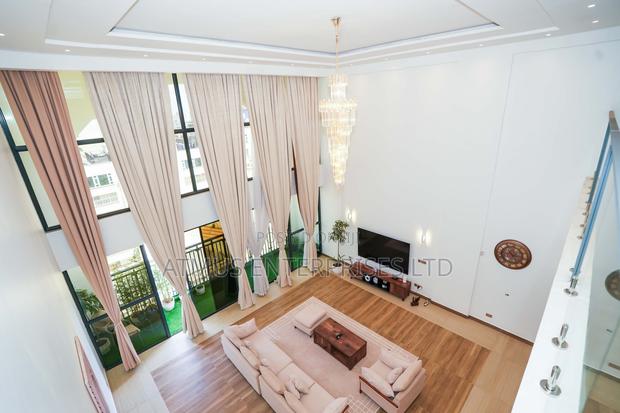 6bdrm Penthouse in Parklands/Highridge for sale