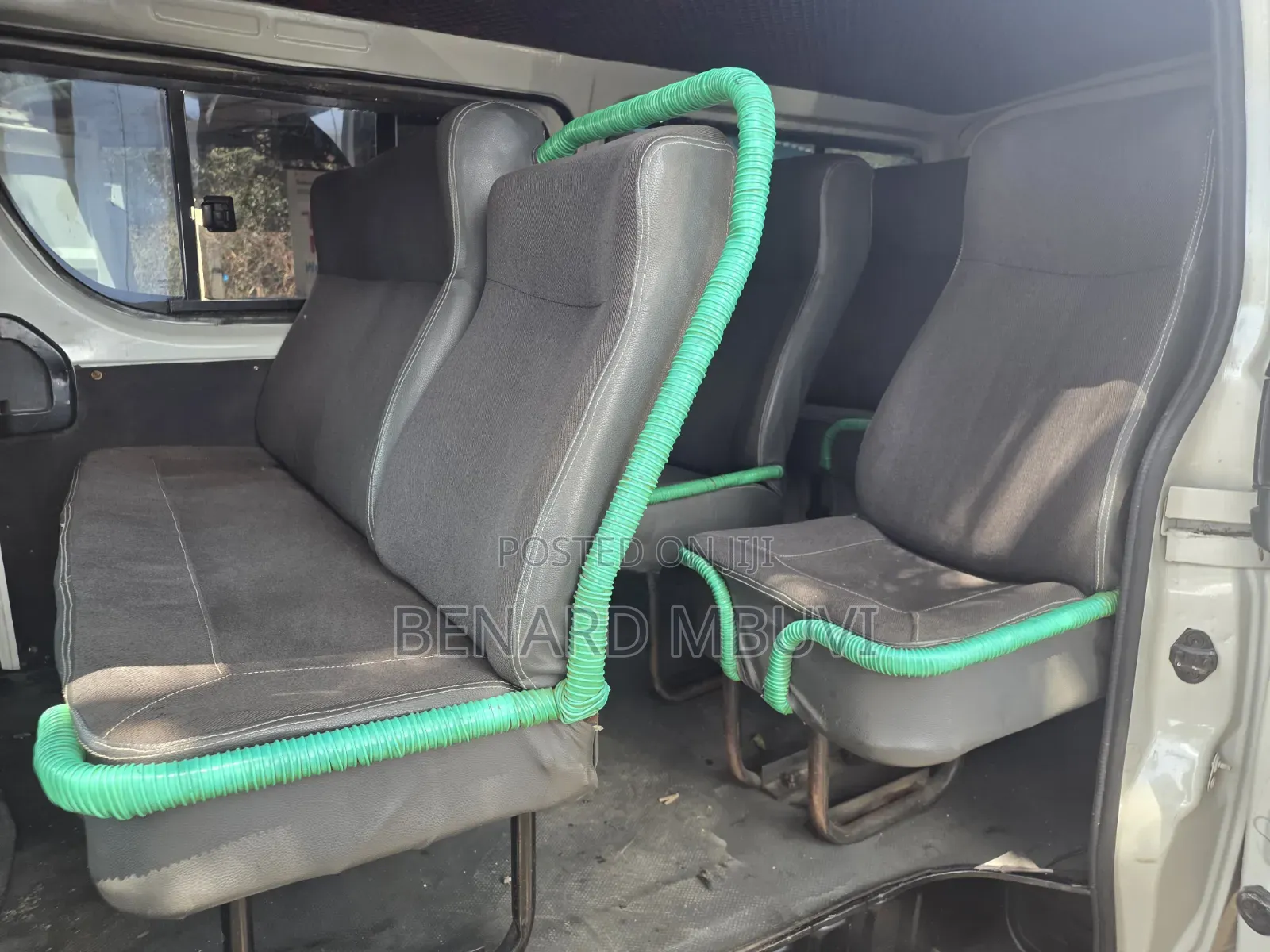 Toyota HiAce 2013 White