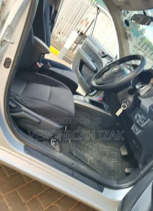 Toyota Corolla Fielder 2013 Silver