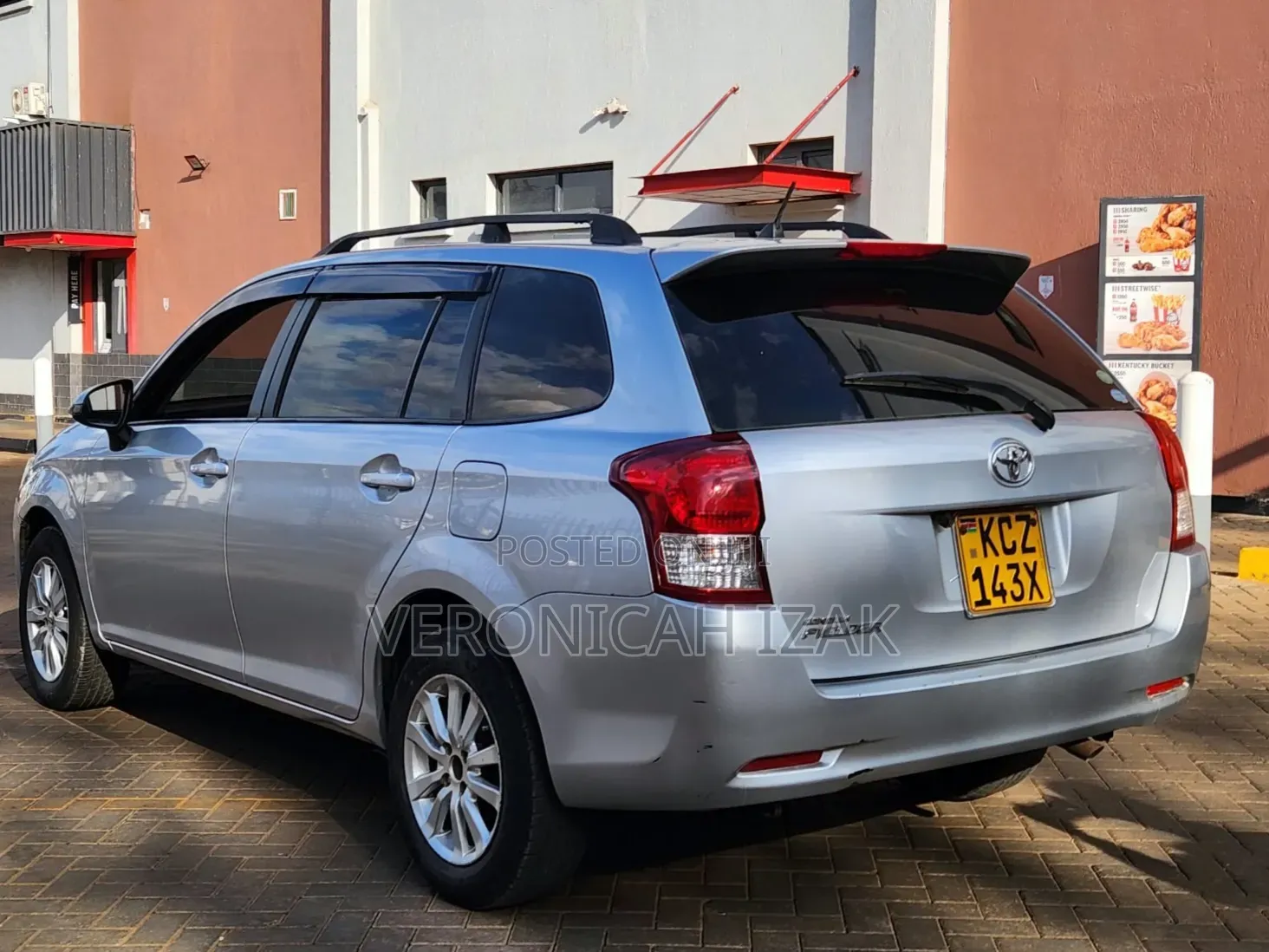 Toyota Corolla Fielder 2013 Silver
