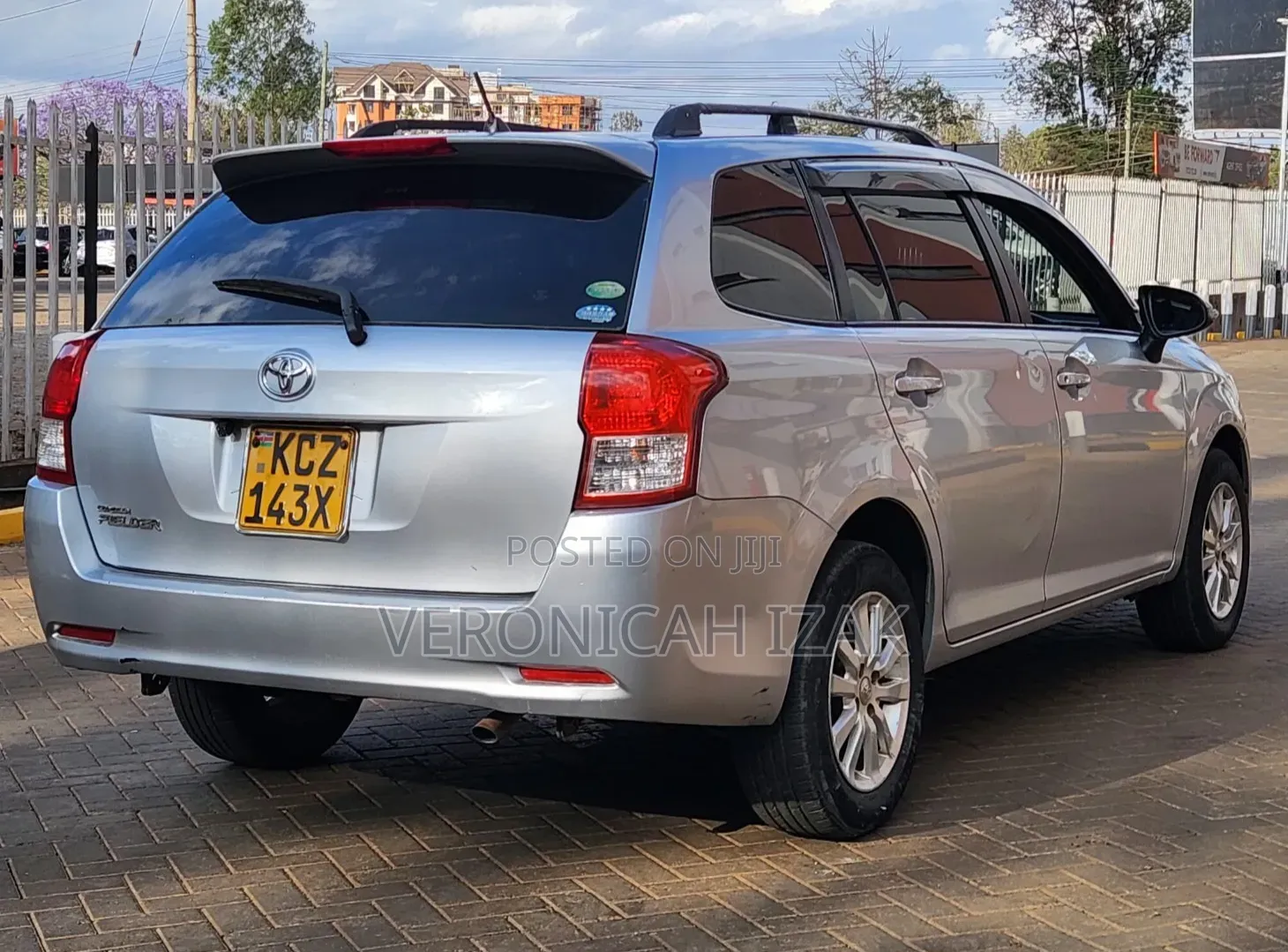 Toyota Corolla Fielder 2013 Silver